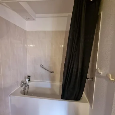 Apartment Puy Saint Vincent T2 Balcon Super Panorama Avec Parking Prive Couvert Et Piscine L'ete Puy-Saint-Vincent